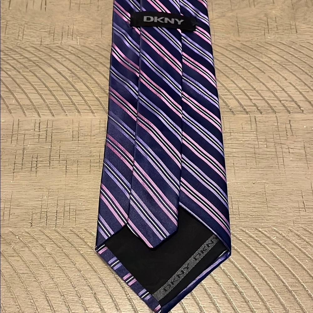 DKNY Blue and Pink Striped Tie Elegant Accessories